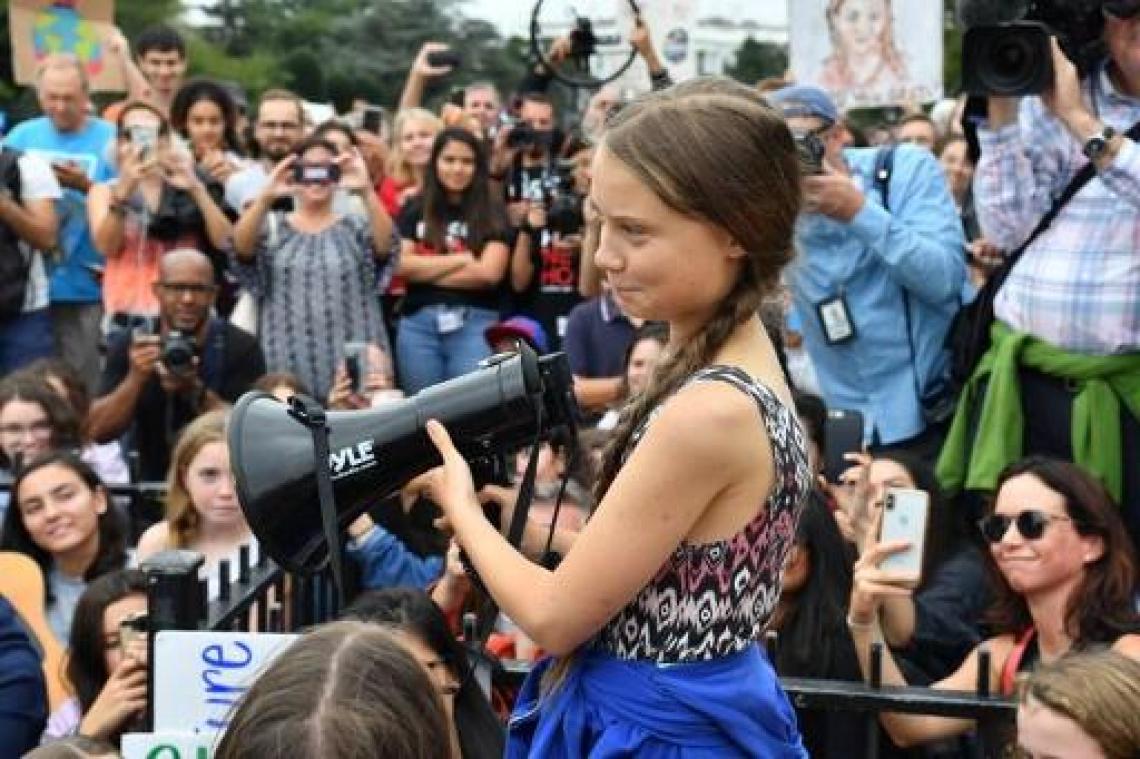 Greta Thunberg voert met enkele honderden medestanders actie voor het Witte Huis