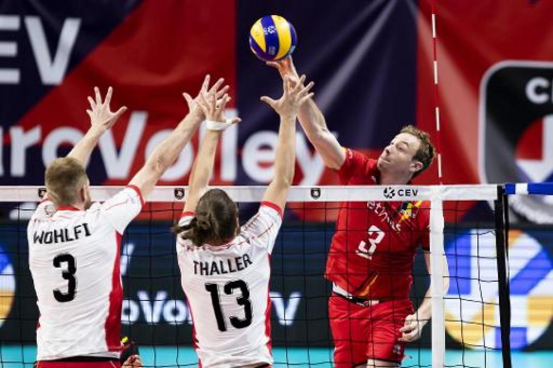 EK volley (m) - Red Dragons openen met 3-0 zege tegen Oostenrijk