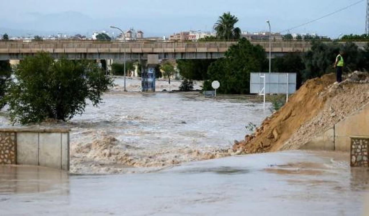 Zesde dode door overstromingen Spanje - premier Sanchez bezoekt rampgebied