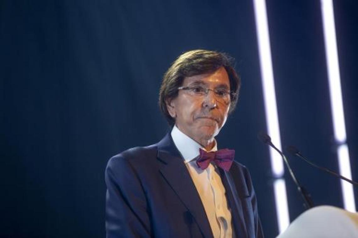Elio Di Rupo geen kandidaat om zichzelf op te volgens als PS-voorzitter
