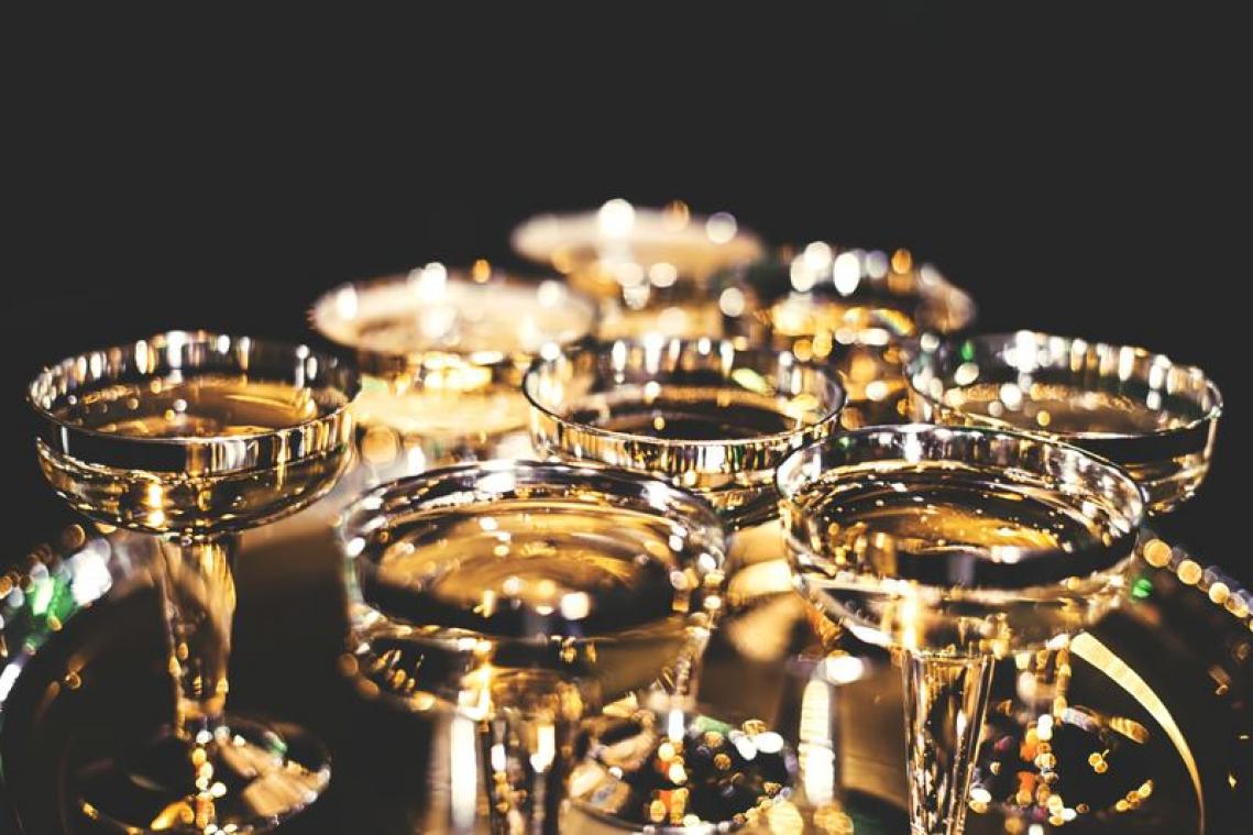 "Britten hamsteren massaal champagne voor de feestdagen"
