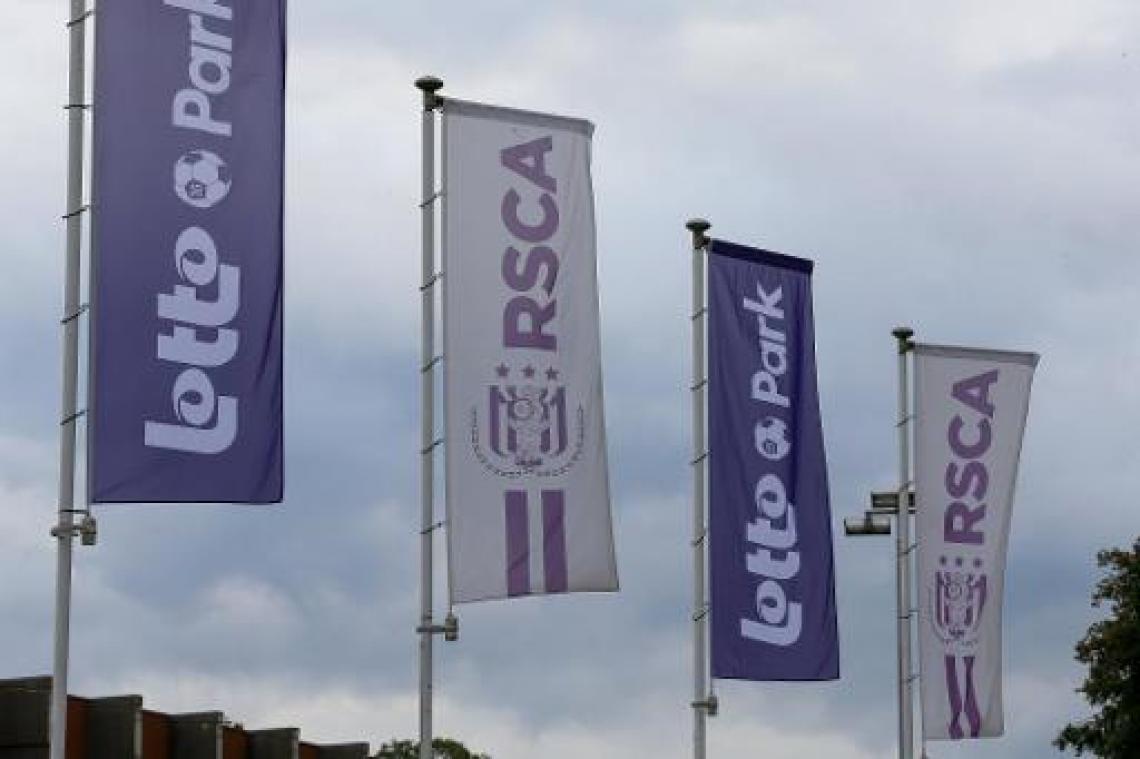 RSC Anderlecht krijgt boete van 1.000 euro voor kwetsend spreekkoor