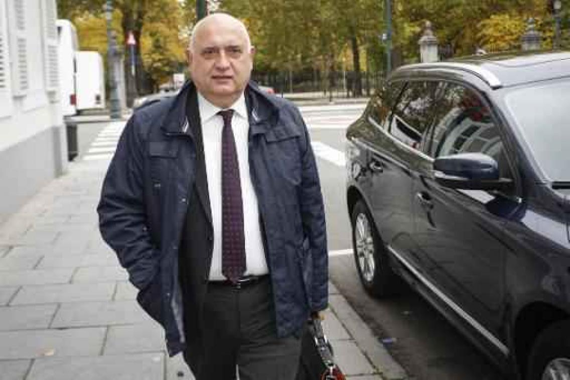 ABVV-militanten stromen toe op Brussels Muntplein