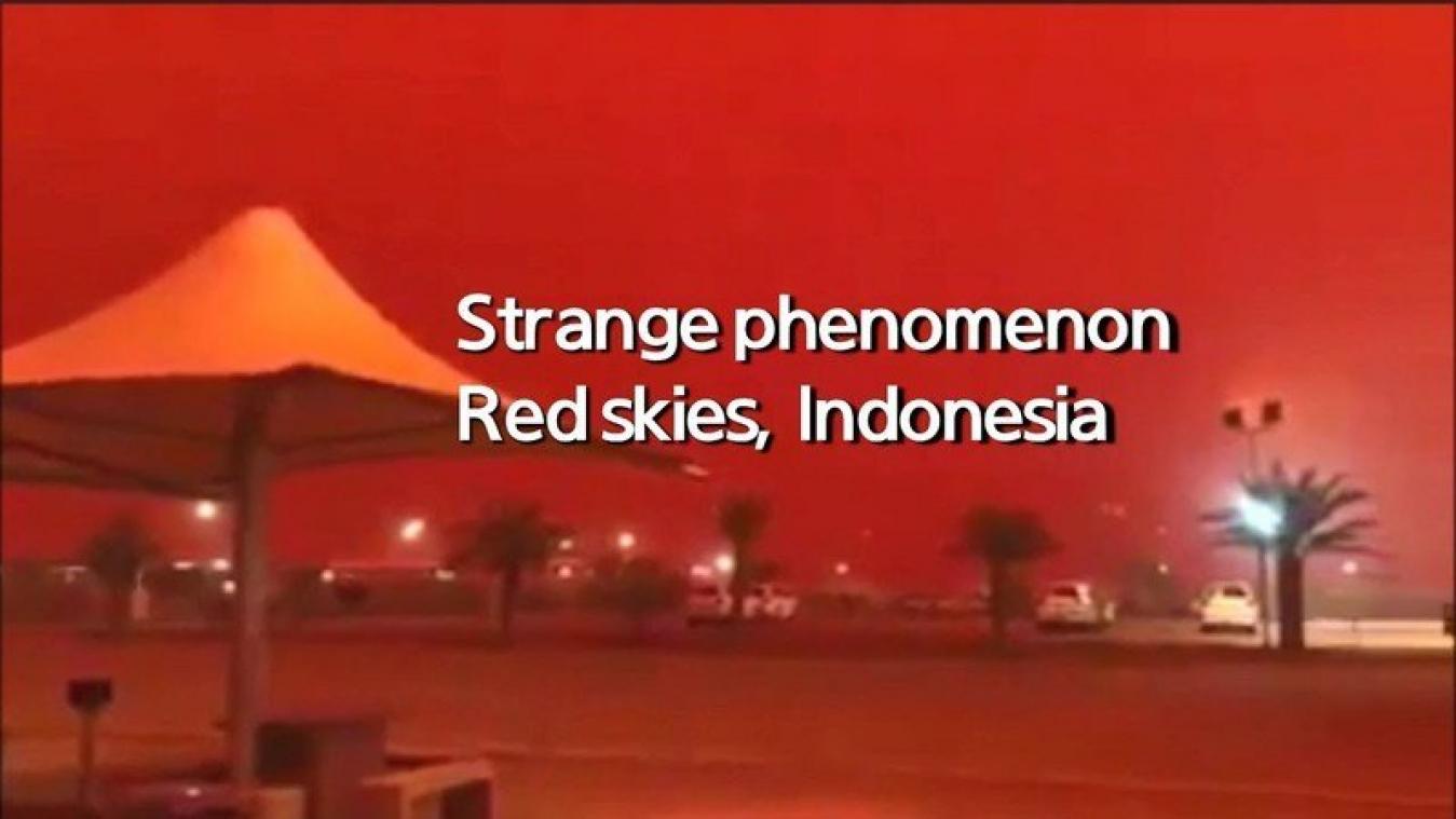 VIDEO. Lucht boven Indonesië kleurt bloedrood