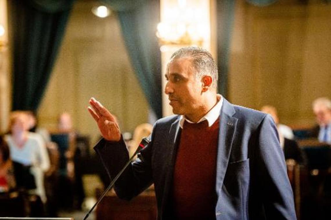Derde Antwerpse sp.a-schepen Karim Bachar legt eed af