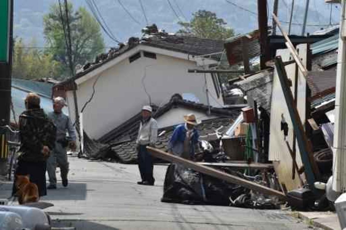 Zoektocht naar vermisten na aardbeving in Japan gaat verder