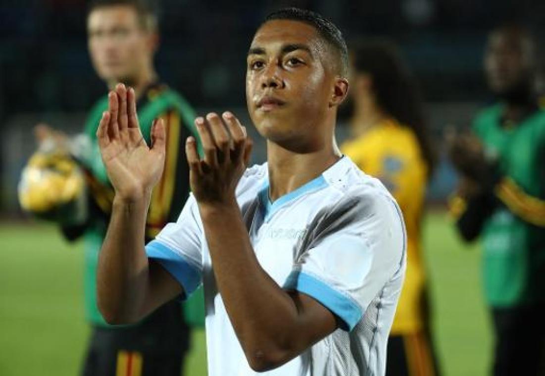 Belgen in het buitenland - Tielemans scoort voor Leicester in League Cup, Tottenham uitgeschakeld door derdeklasser