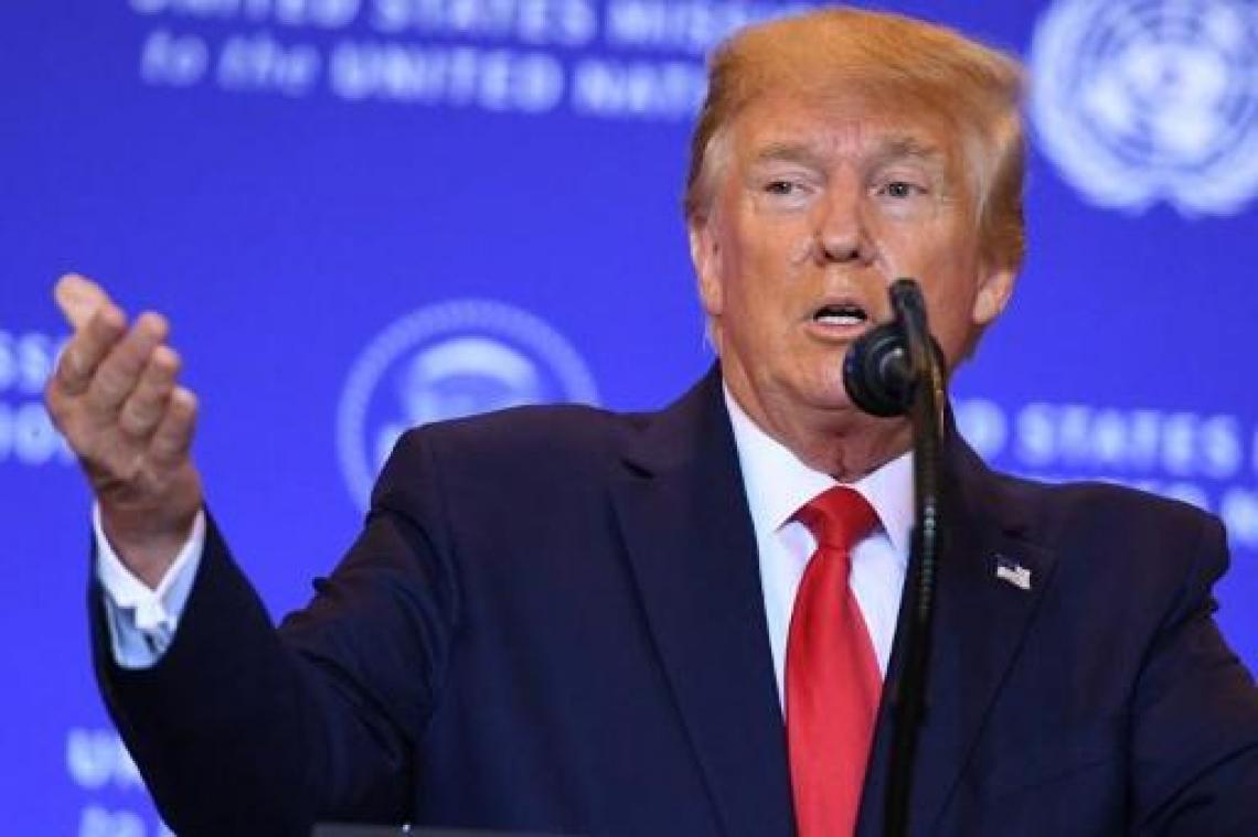 Impeachment-onderzoek tegen Trump - "Heb niemand bedreigd, het is allemaal een hoax", reageert Trump