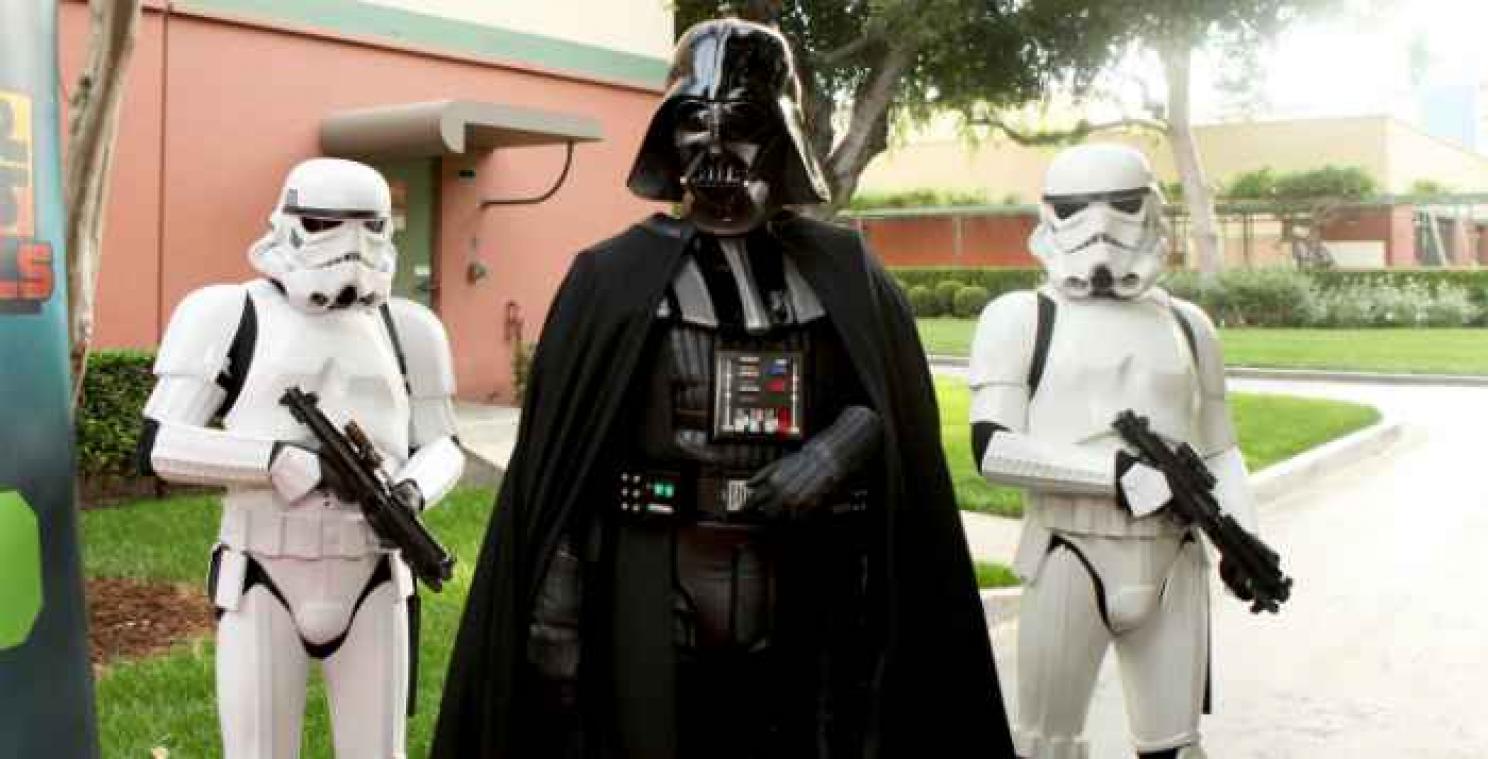 Zo diep moet je in de beurs tasten voor het pak van Darth Vader