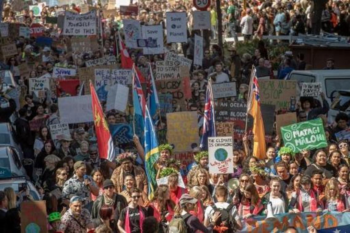 Grote opkomst voor eerste intergenerationele klimaatstaking in Nieuw-Zeeland