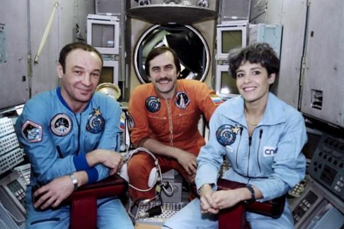 Russische kosmonaut Gennadi Manakov overleden