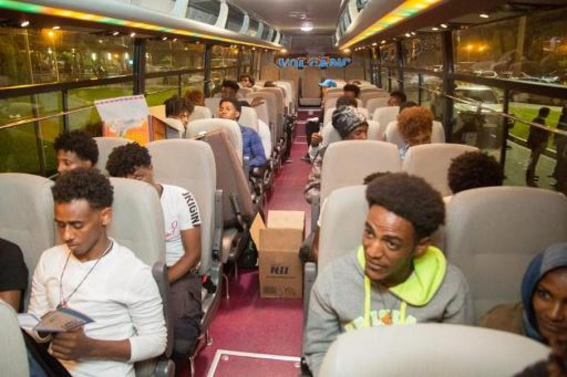 Rwanda neemt voor het eerst vluchtelingen op die in Libië gestrand waren