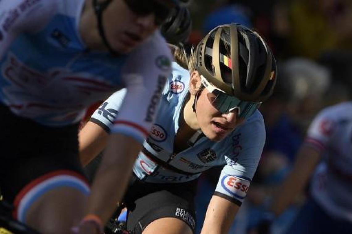WK wielrennen - De Vuyst is eerste Belgische op 14de plaats: "Chapeau voor Van Vleuten"