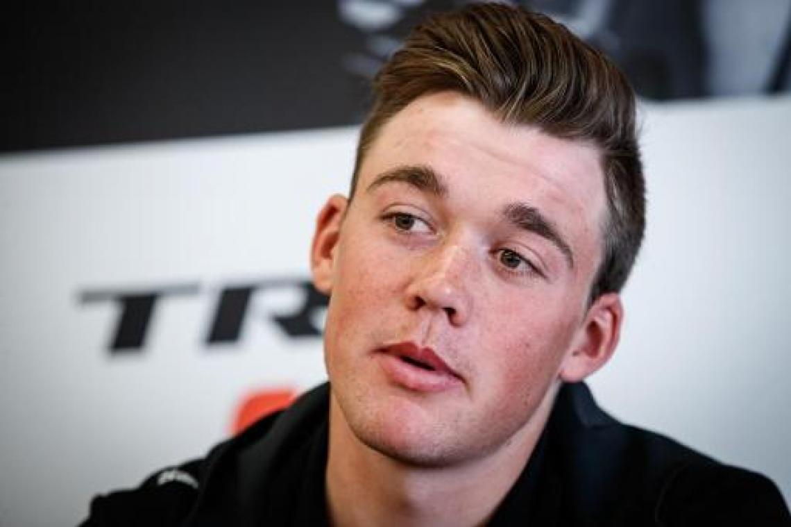 Mads Pedersen kroont zich tot wereldkampioen op de weg