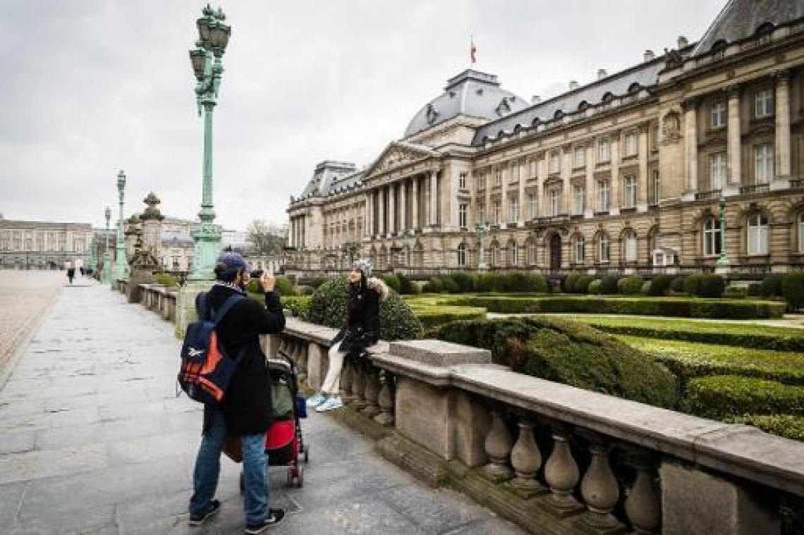 Activisten van Extinction Rebellion dringen tuin van Koninklijk Paleis binnen