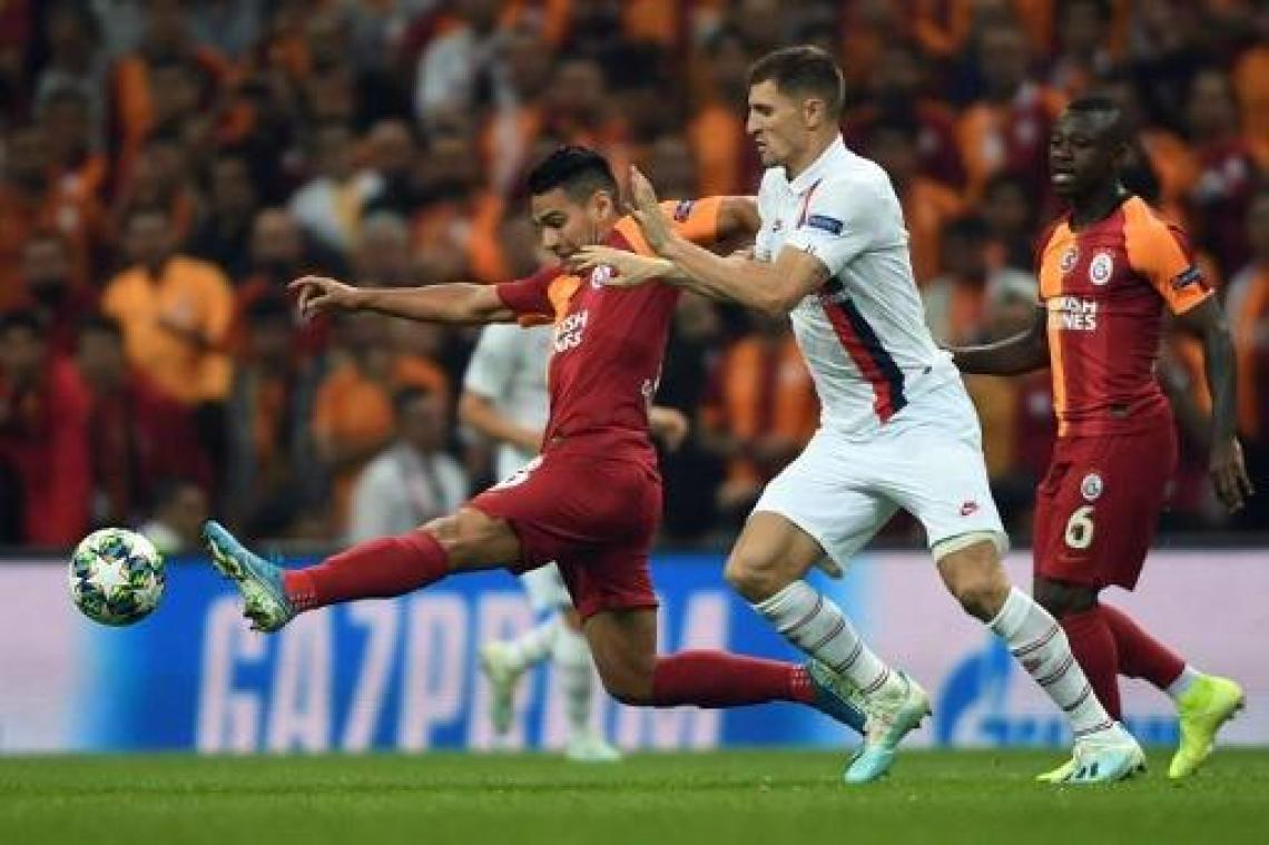 Belgen in het buitenland - Thomas Meunier blijft foutloos met PSG in Champions League, Bayern vernedert Tottenham