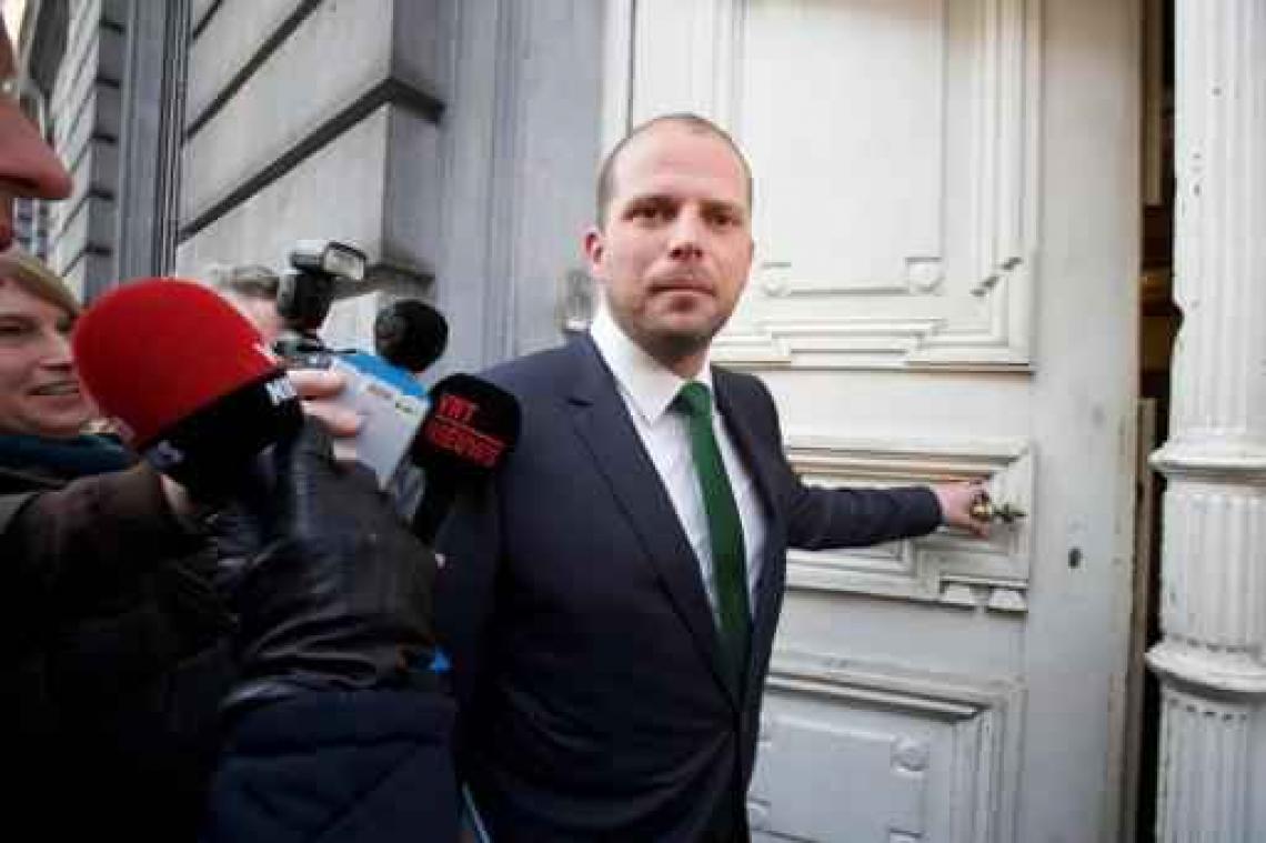 Francken nuanceert cijfers over "hits" wegens radicalisering