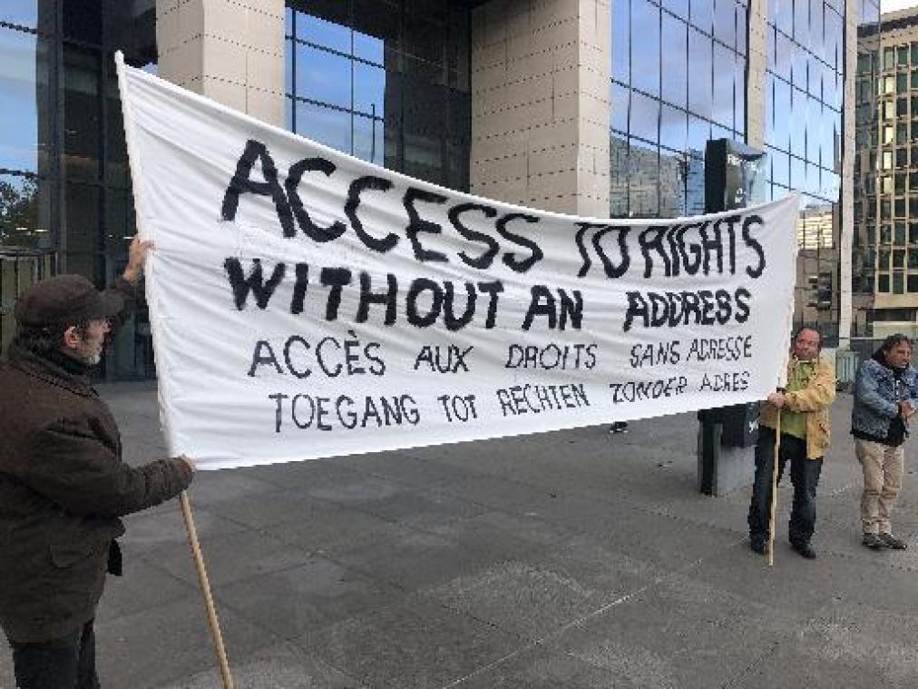 Gemeenschappelijk Daklozenfront protesteert voor nieuwe definitie van "dakloze"