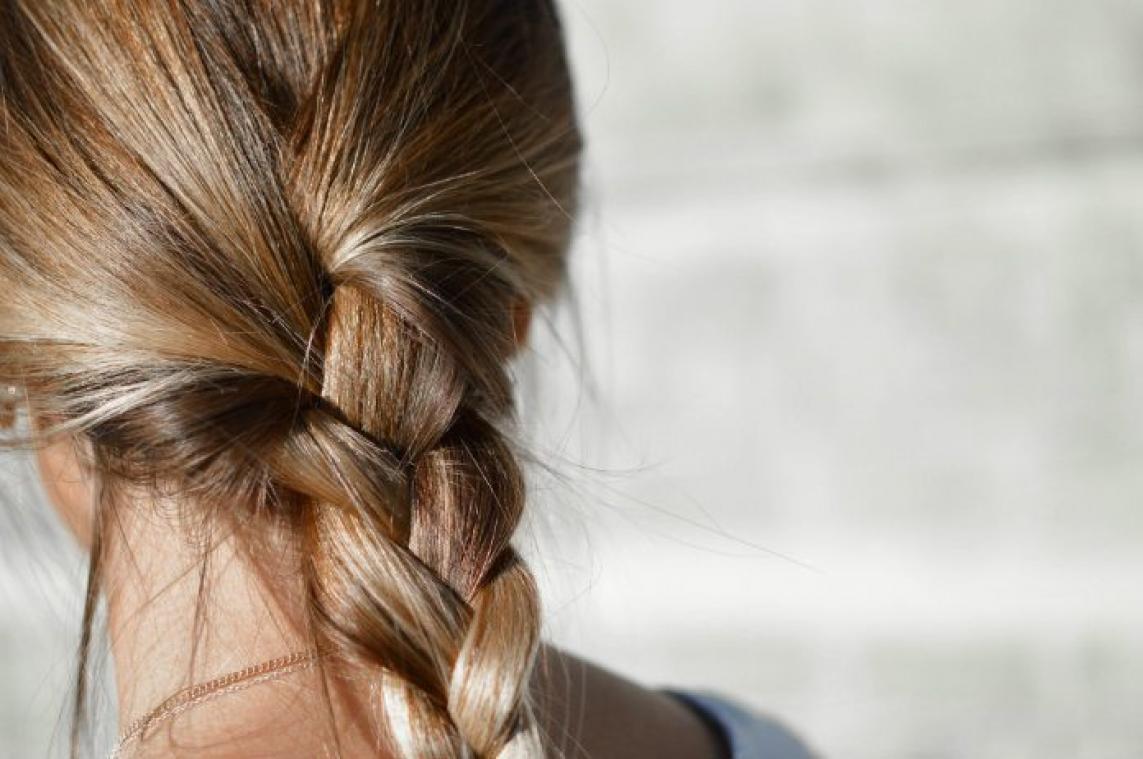 Oeps! Deze haarvlecht is behoorlijk x-rated