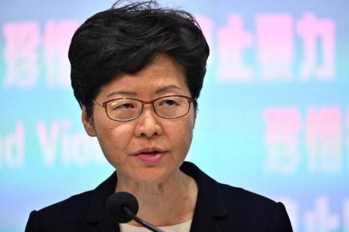 Hongkong legt noodwet op die maskers verbiedt tijdens betogingen