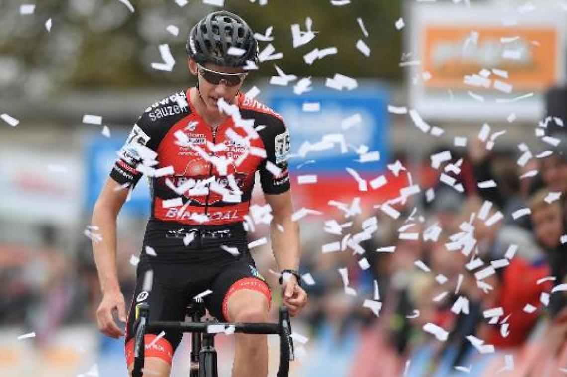 Michael Vanthourenhout wint Berencross na knappe solo
