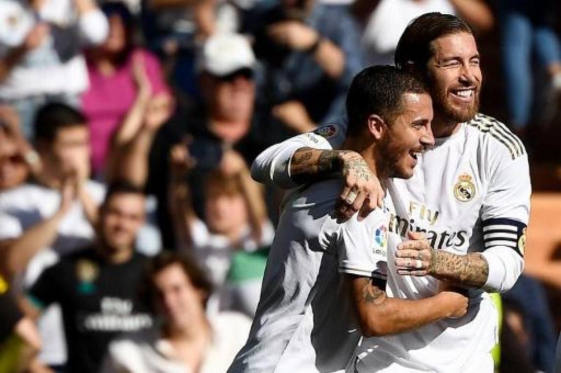 Belgen in het buitenland - Hazard helpt Real met doelpunt en assist aan thuiszege tegen Granada