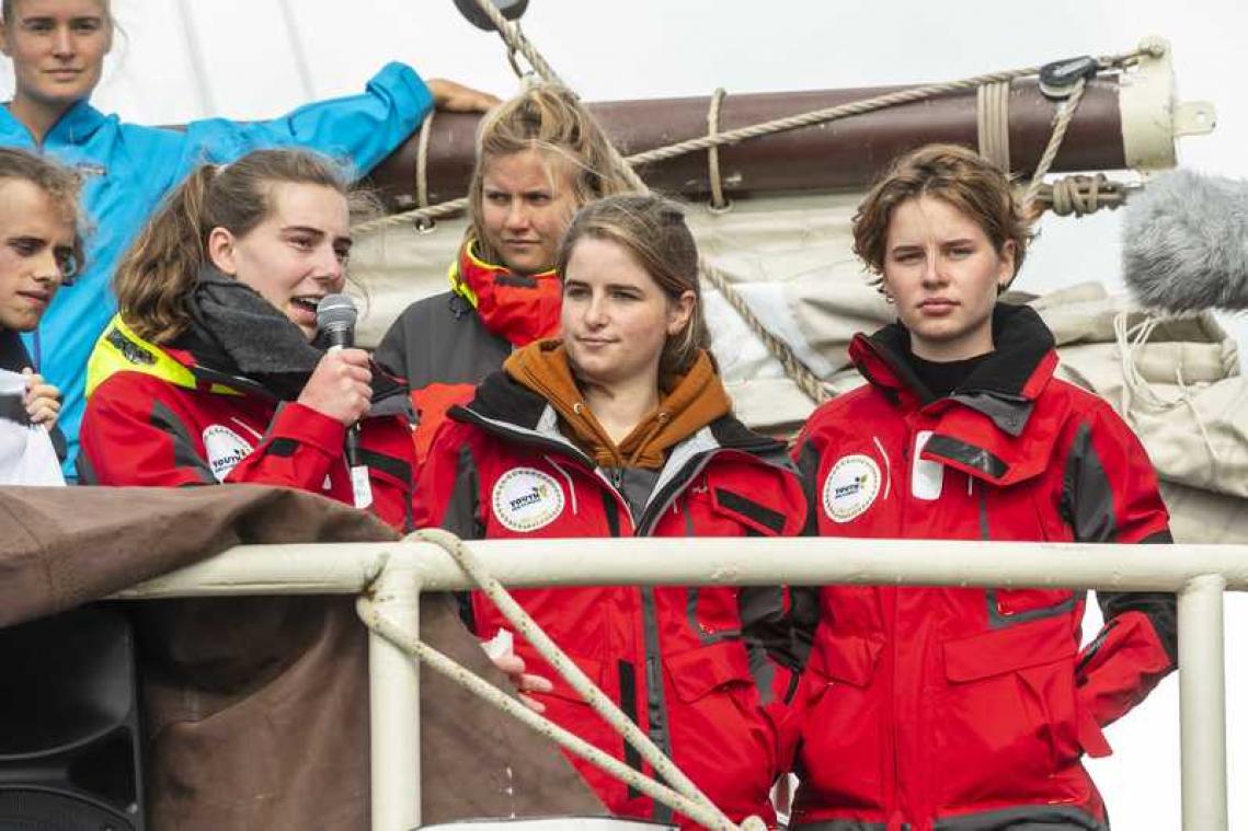 Zeiltocht Anuna De Wever gepauzeerd door technisch defect