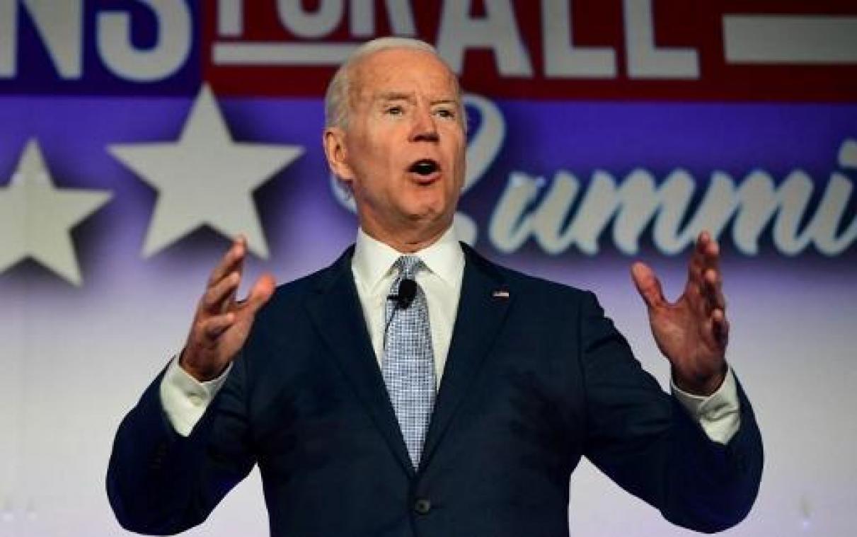 Democratische ex-vicepresident Biden steunt afzetting Trump