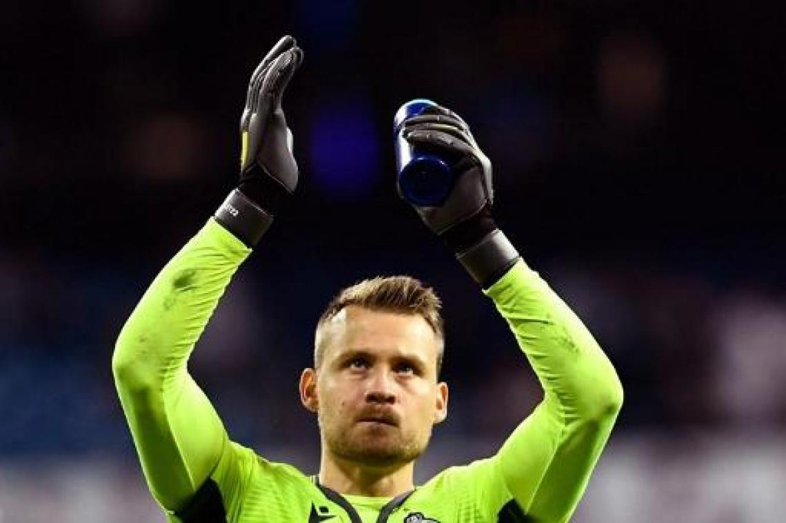 Mignolet verlaat selectie om vader te worden