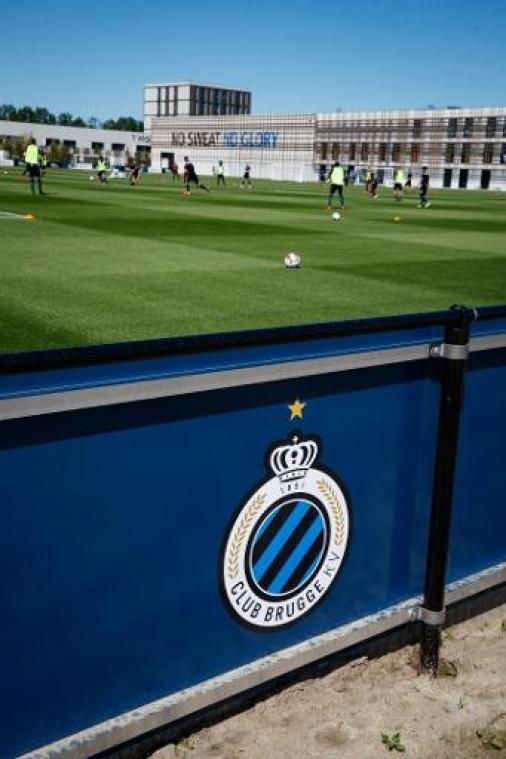 Club Brugge laat makelaars zelf contract ondertekenen