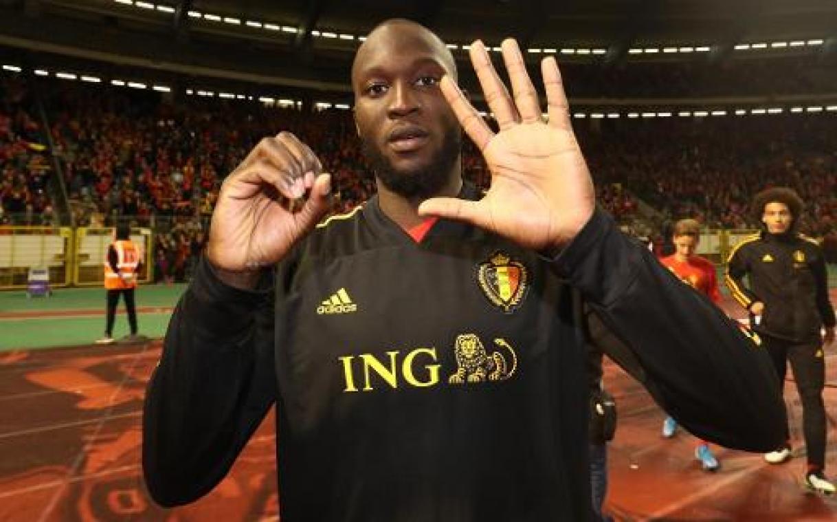 Rode Duivels - Romelu Lukaku draagt overwinning en mijlpaal op aan jarige moeder