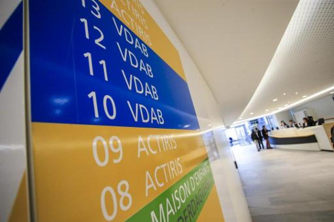 VDAB: "Ook verwittigingen in rekening brengen"