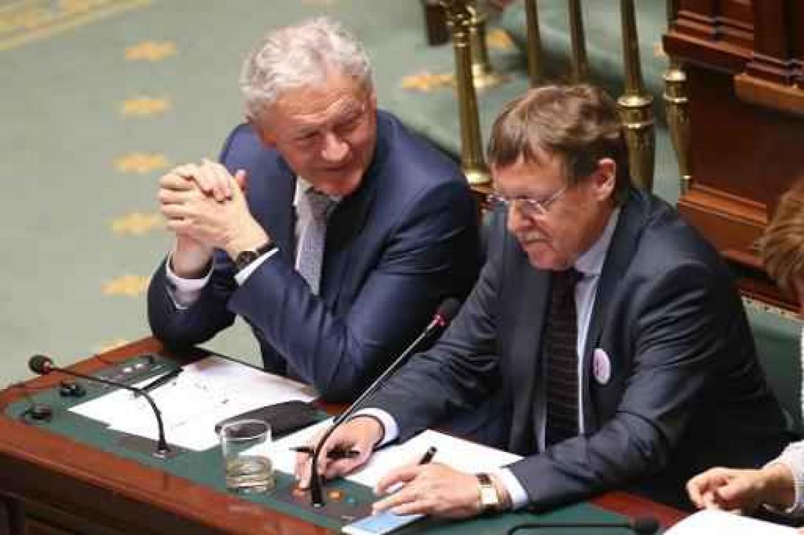 Minister Bellot denkt aan "pool" met verkeersleiders voor diverse luchthavens