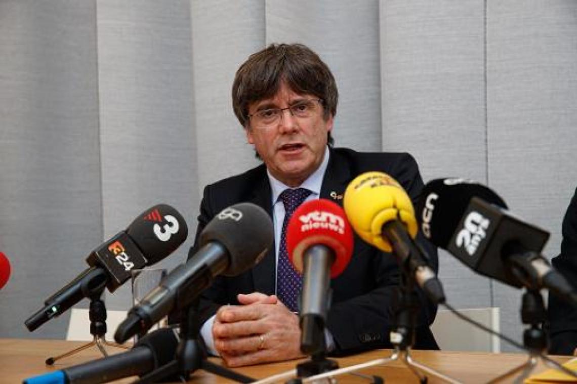 Regering speelt "geen enkele rol" in aanhoudingsmandaat Puigdemont