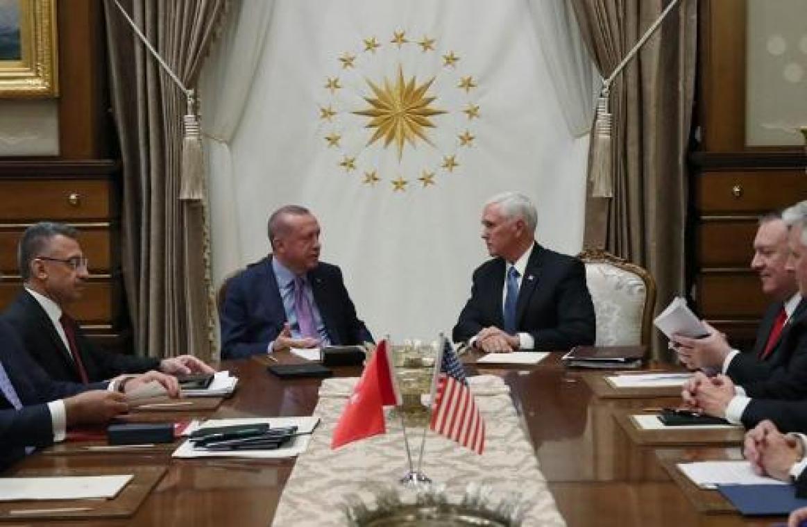 Vicepresident Pence kondigt staakt-het-vuren in Syrië aan