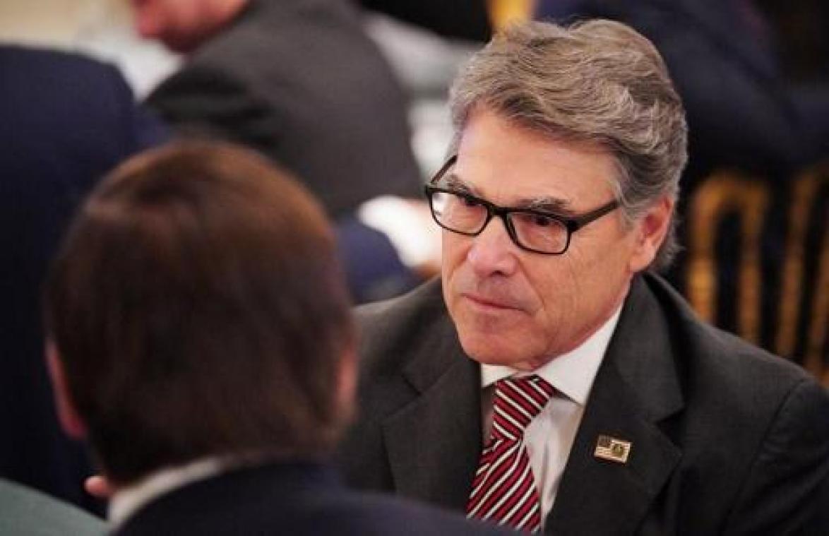 Trump kondigt vertrek aan van minister van Energie Rick Perry