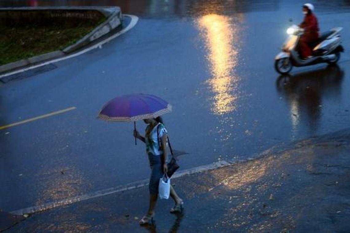 Hevige regen eist drie slachtoffers in Vietnam