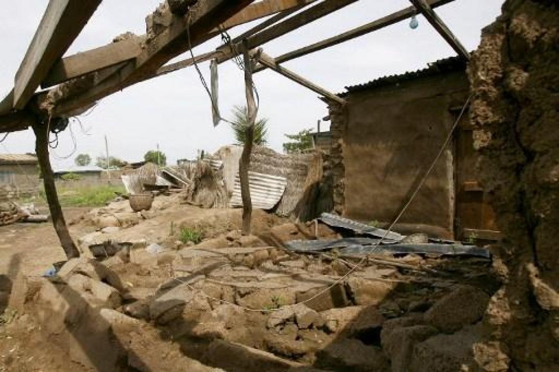 28 doden en honderden huizen ingestort door stortregen in Ghana