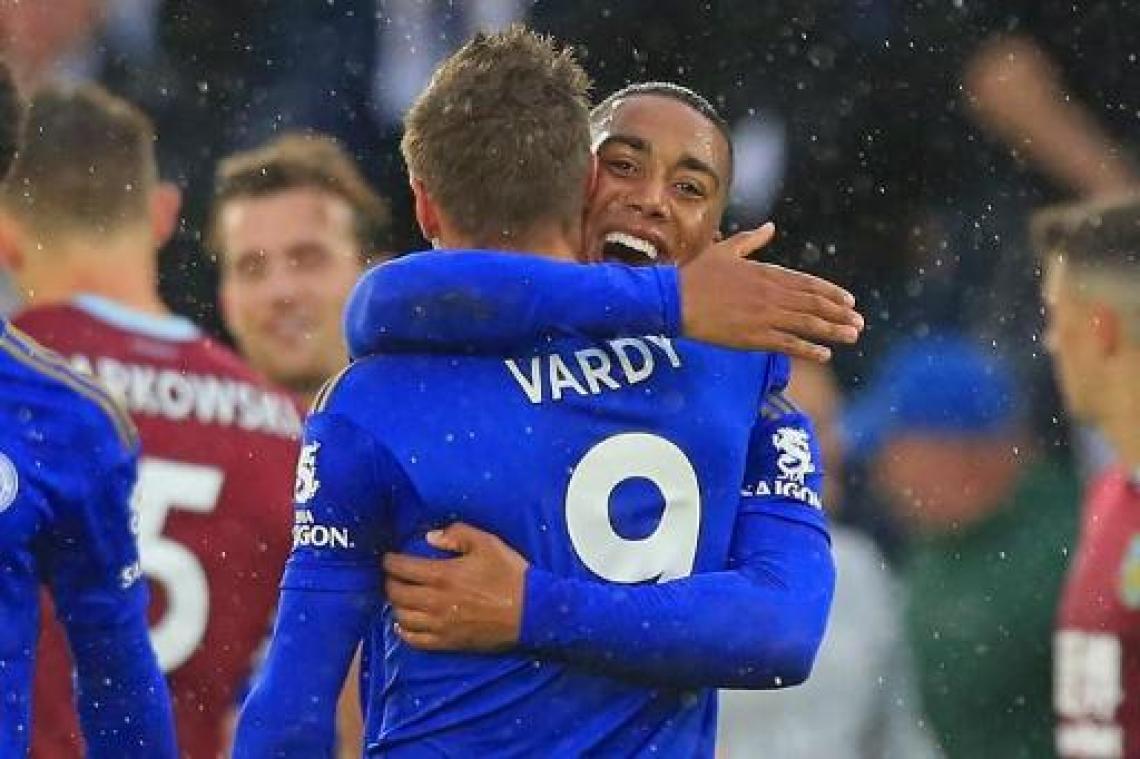 Belgen in het buitenland - Tielemans maakt winnende treffer voor Leicester tegen Burnley