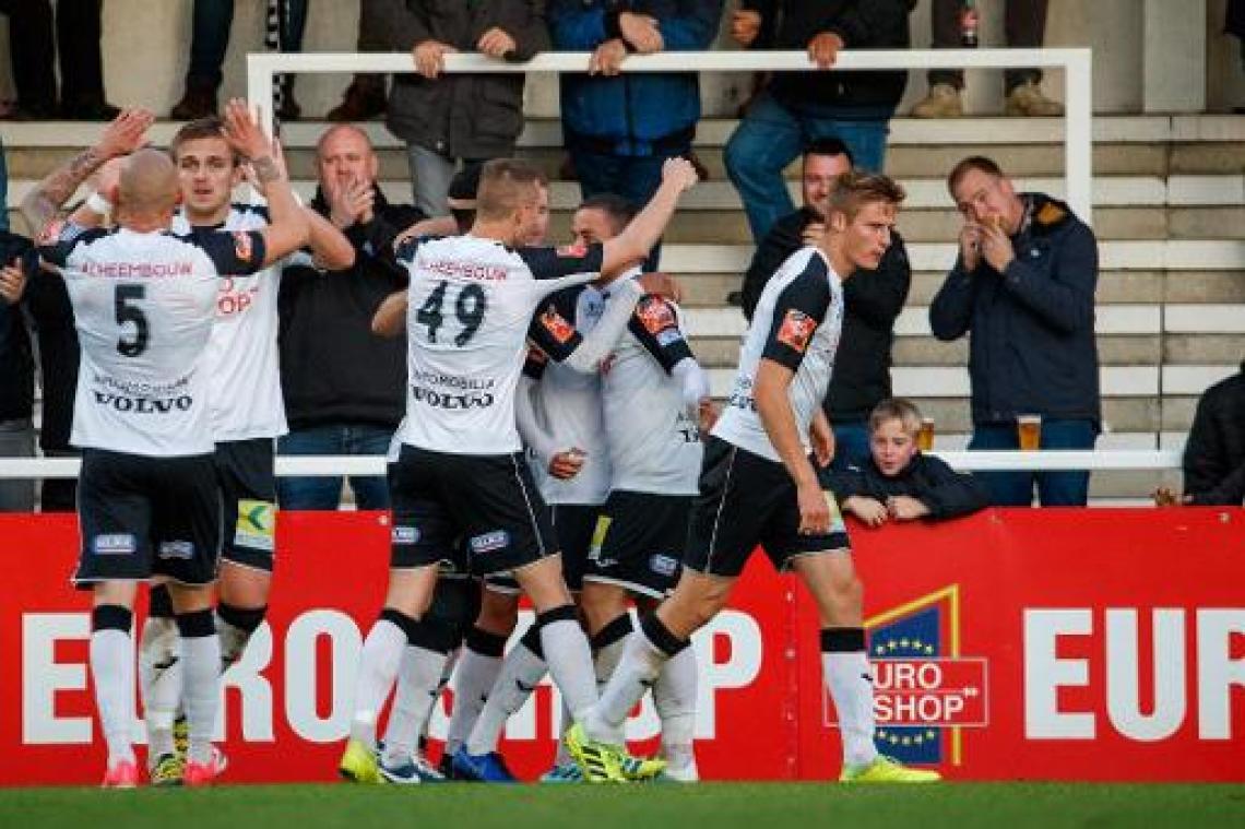 Proximus League - Roeselare geeft rode lantaarn door aan Lommel na vlotte zege tegen Union