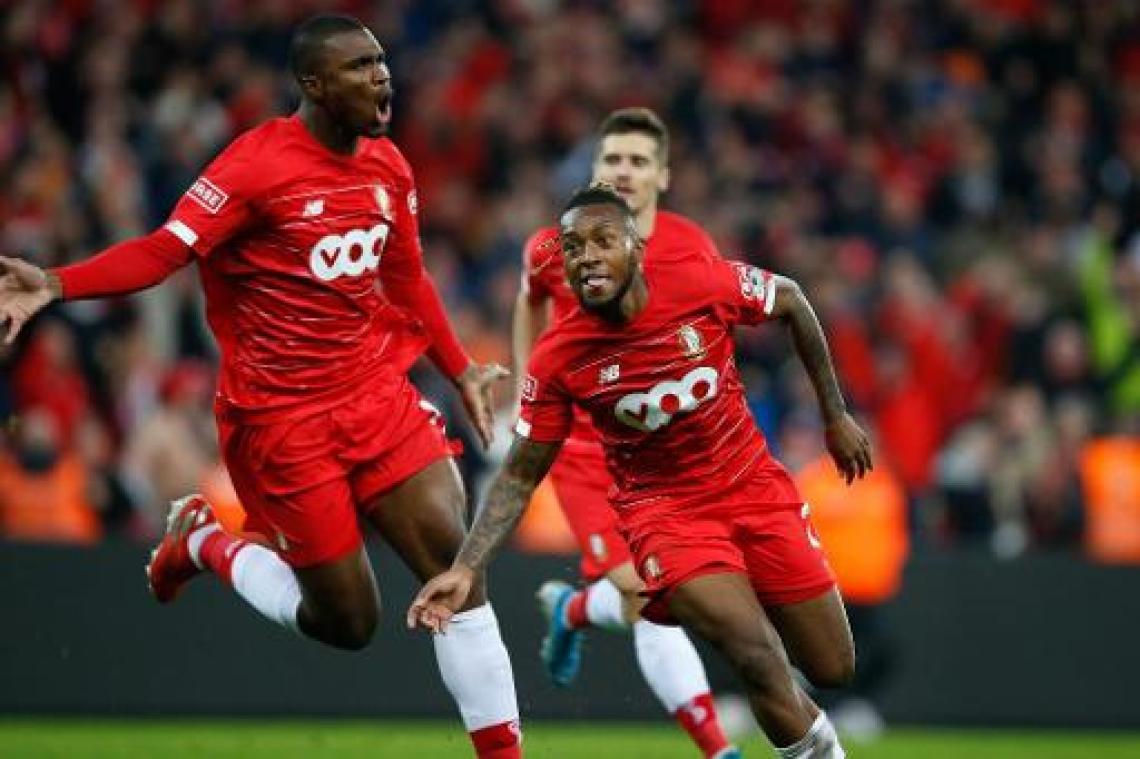 Jupiler Pro League - Standard blijft in spoor van Club Brugge na zege tegen Genk in matige topper