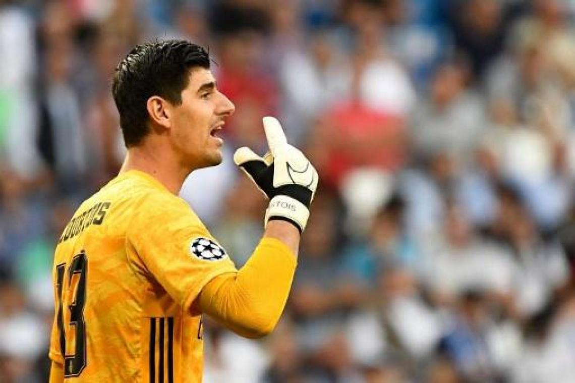 Belgen in het buitenland - Courtois gaat met bleek Real ten onder in Mallorca