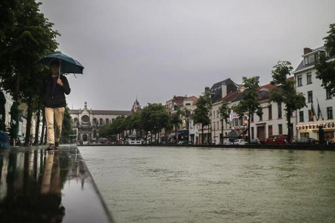KMI waarschuwt voor veel regen