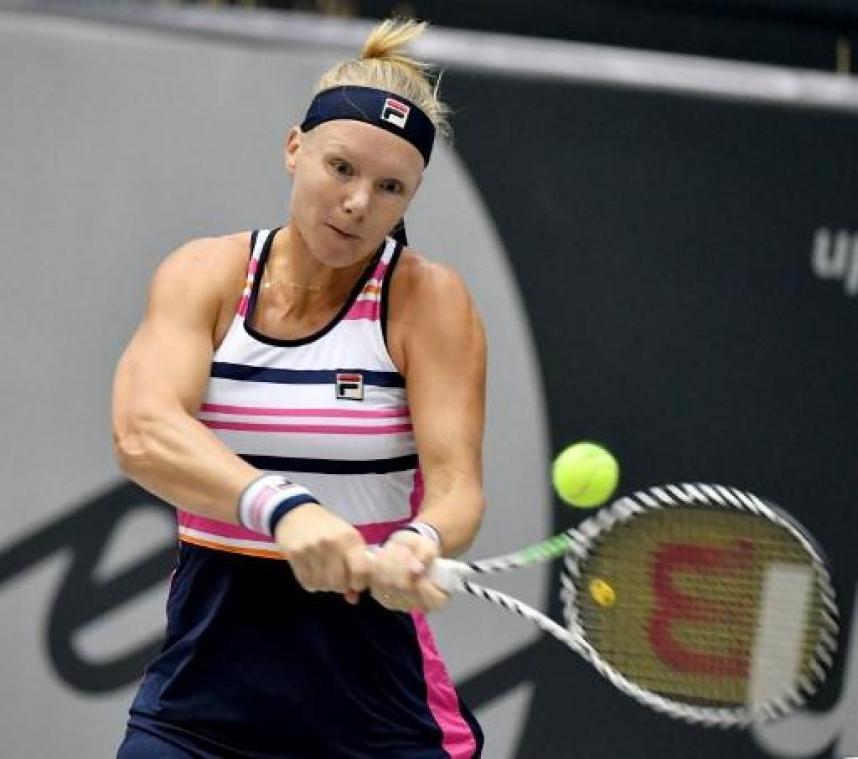 Topreekshoofd Kiki Bertens opent met zege
