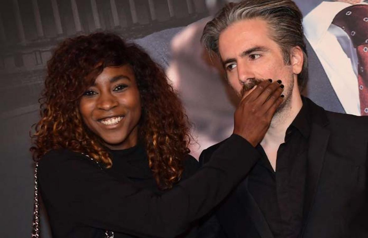 Jeroom verpest romantische boodschap van Élodie Ouédraogo op hilarische wijze