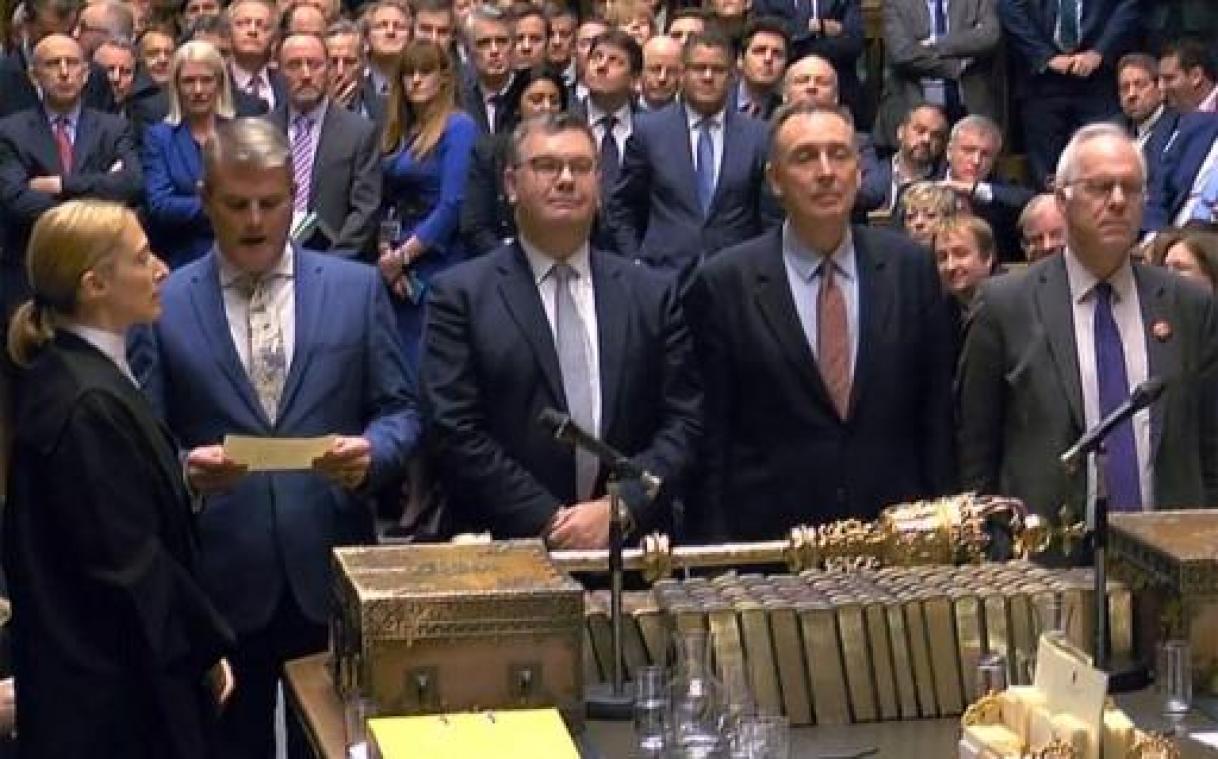 Brexitwet neemt eerste horde in Brits parlement