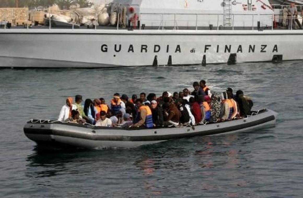 25 directeurs van Italiaanse migrantencentra opgepakt op verdenking van zelfverrijking