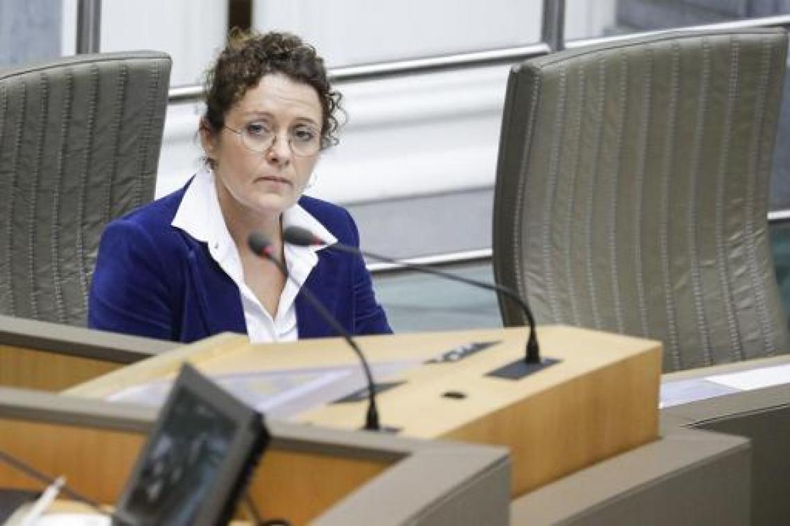 Debat over toekomst van De Lijn verhit gemoederen in Vlaams Parlement