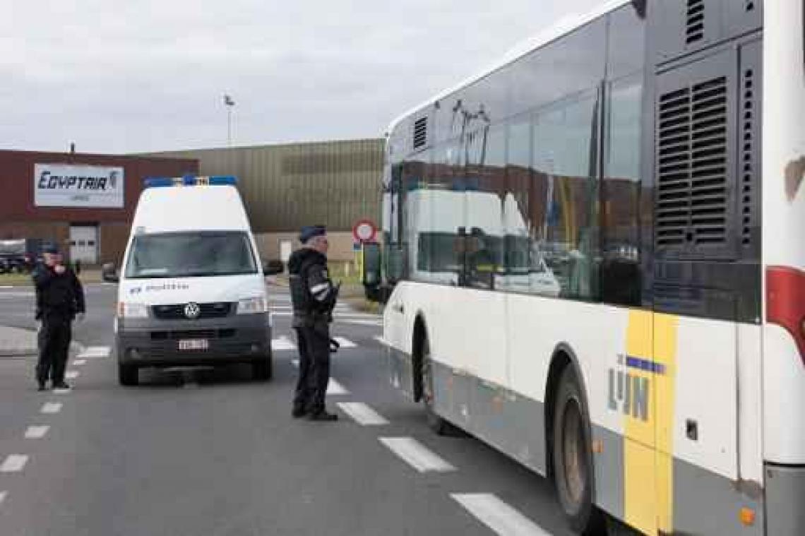 Buschauffeur veroordeeld tot 30 maanden cel voor aanranding schoolkinderen