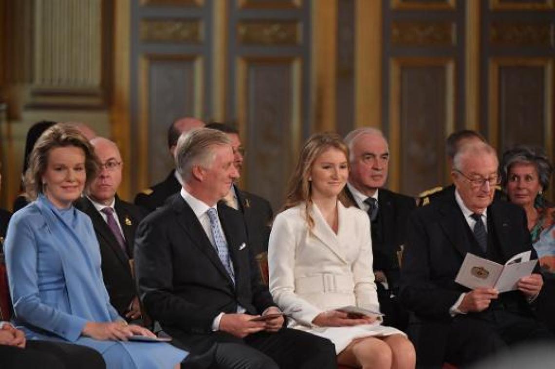 Kroonprinses Elisabeth ontvangt Grootlint in de Leopoldsorde